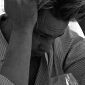 Terapia para goma, con ingrediente: rosa de jamaica